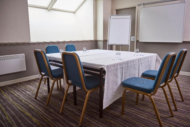 Holiday Inn Northampton West M1, Jct 16 - Toplantı