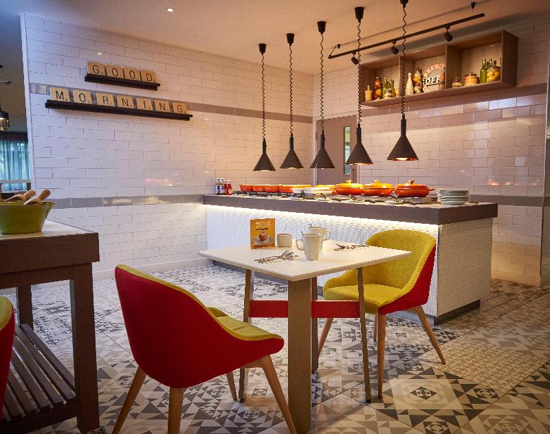 Holiday Inn Northampton West M1, Jct 16 - Toplantı