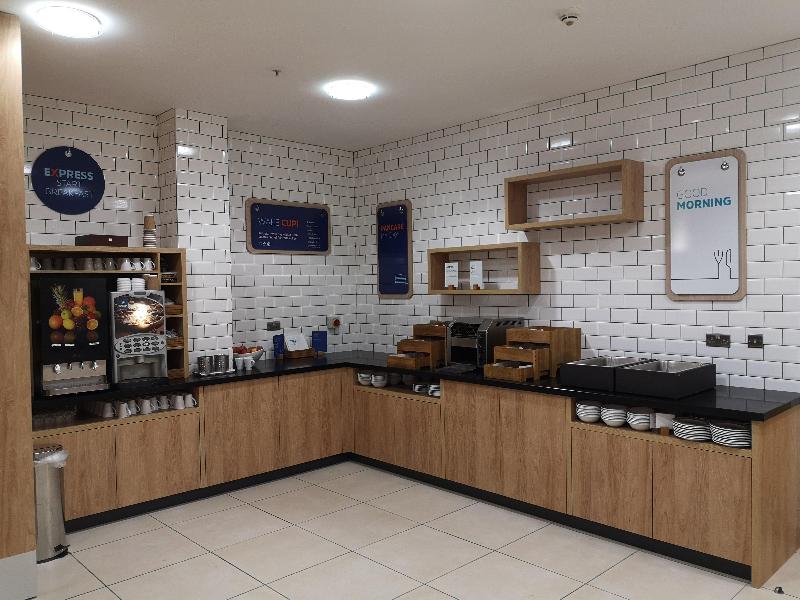 Holiday Inn Express Hull City Centre - Restoran