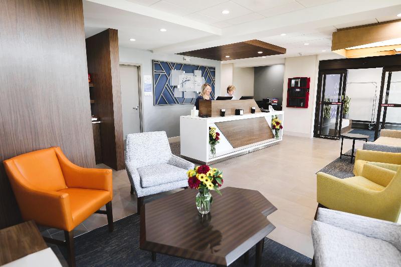 Holiday Inn Express Birmingham Redditch - Lobi