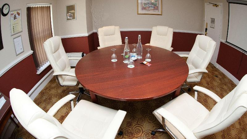 Holiday Inn Milton Keynes - East M1, Jct. 14 - Toplantı
