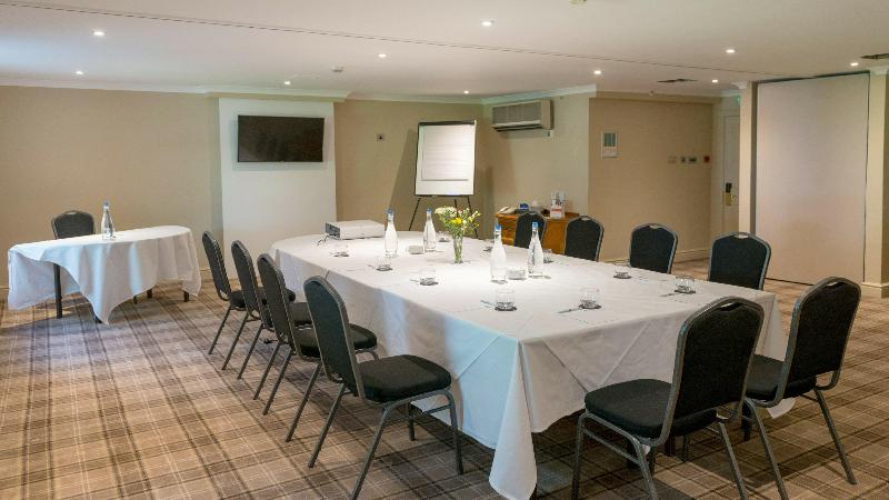 Holiday Inn Milton Keynes - East M1, Jct. 14 - Toplantı