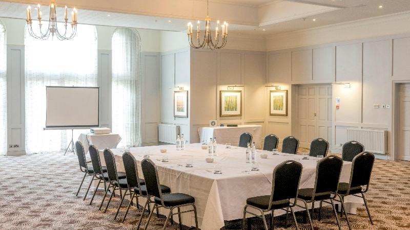 Holiday Inn Milton Keynes - East M1, Jct. 14 - Toplantı