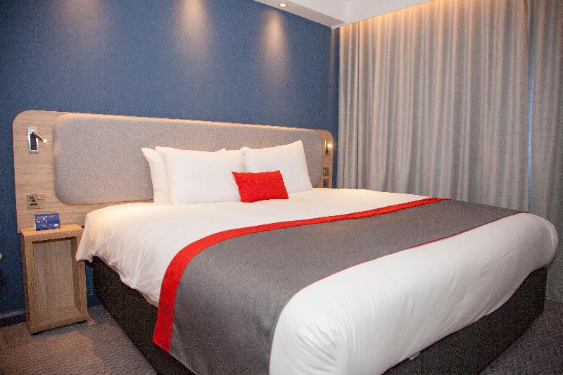 Holiday Inn Express Cardiff Bay - Oda