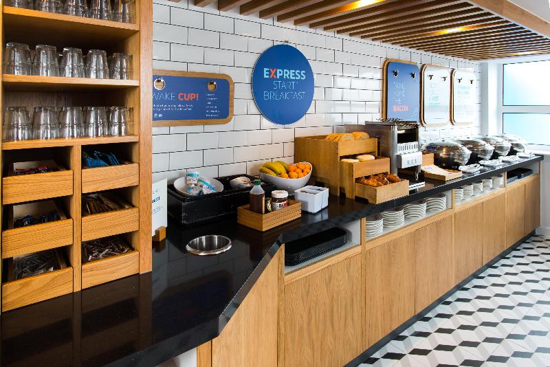 Holiday Inn Express Cardiff Bay - Restoran