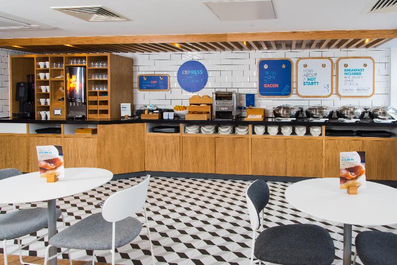Holiday Inn Express Cardiff Bay - Restoran