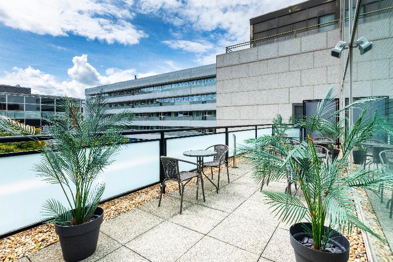 Holiday Inn Milton Keynes - Genel