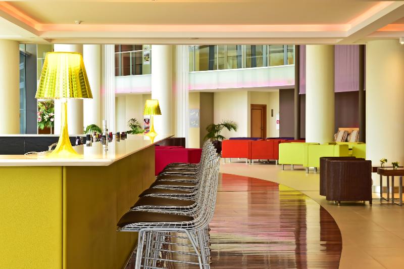 PESTANA PROMENADE PREMIUM OCEAN RESORT - Bar
