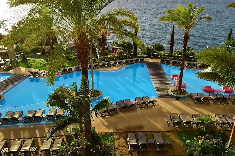 PESTANA PROMENADE PREMIUM OCEAN RESORT - Havuz