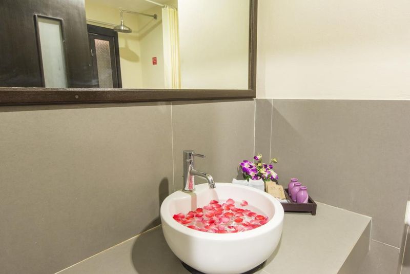 Phuvaree Resort Phuket - Oda