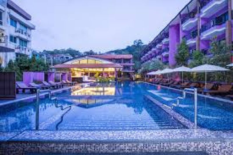 Phuvaree Resort Phuket - Havuz