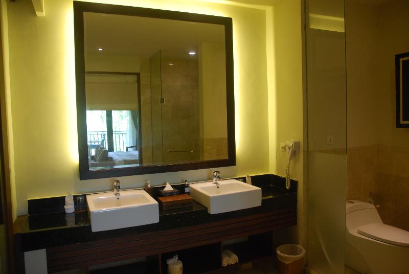 Ubud Village Hotel - Oda