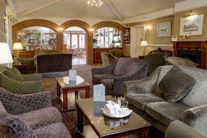 Kings Lynn Knights Hill Hotel & Spa BW Signature - Lobi