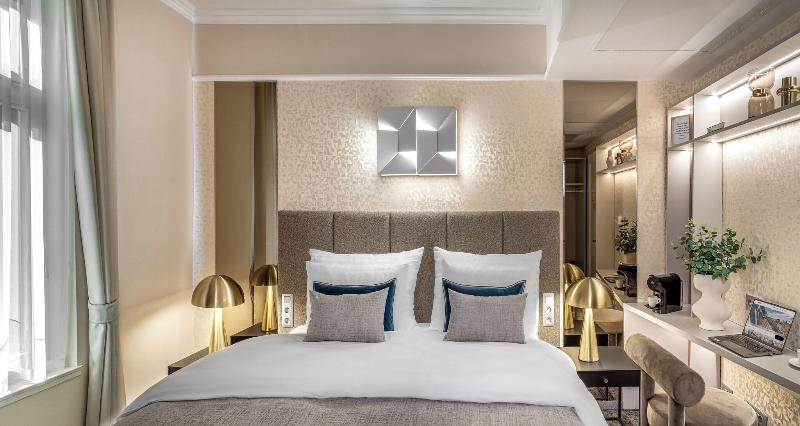 Hotel Maestro - Oda