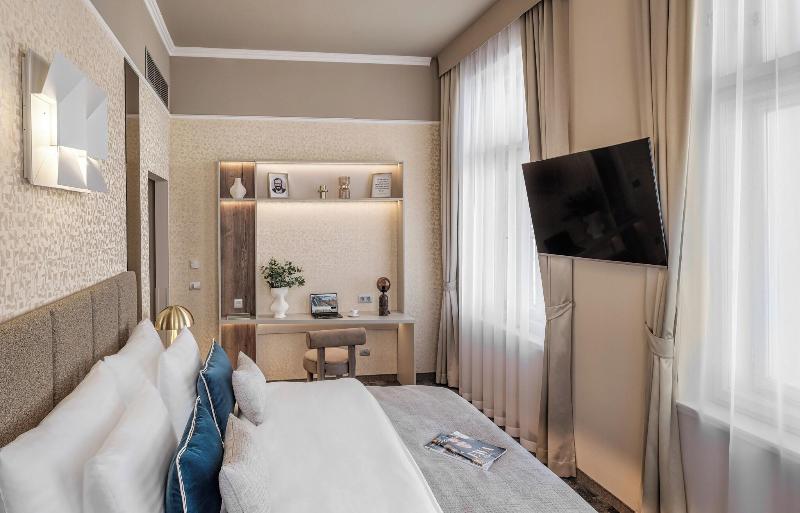 Hotel Maestro - Oda