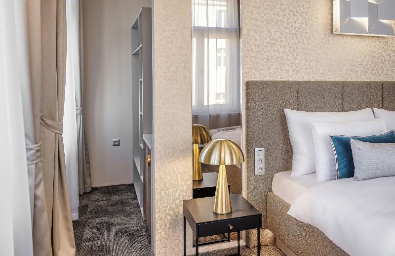 Hotel Maestro - Oda