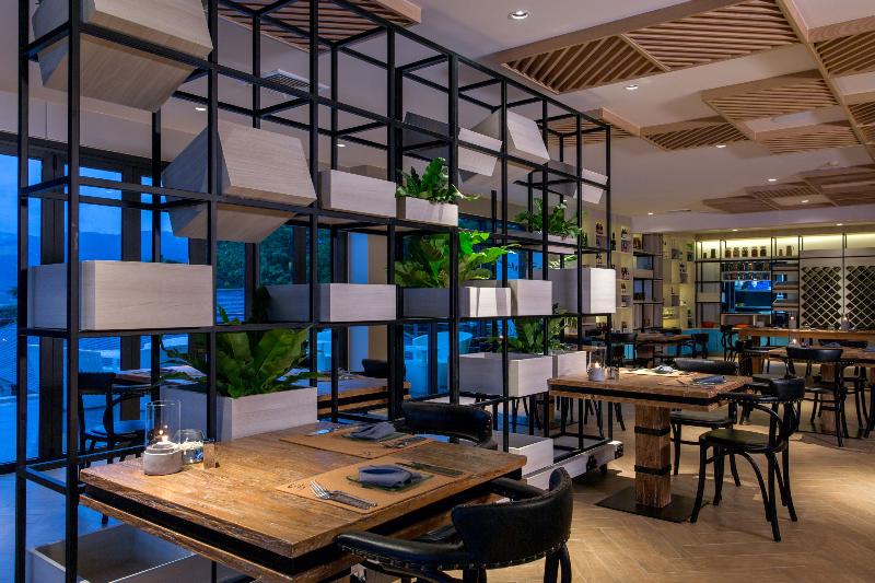 Cape Sienna Phuket Gourmet Hotel&Villas - Restoran