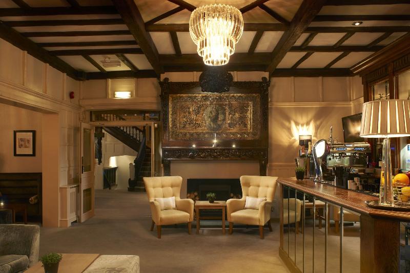 The Manor Elstree - Bar