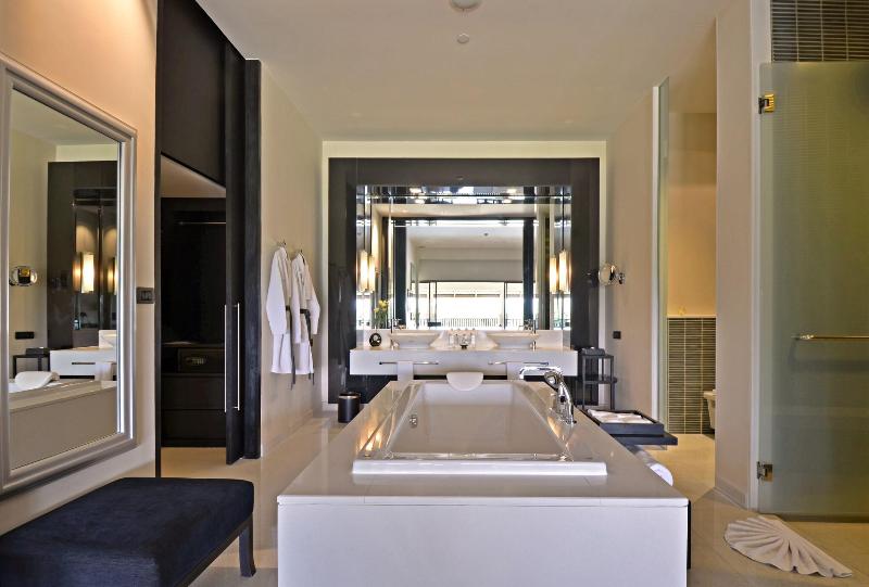Le Meridien Chiang Rai Resort, Thailand - Oda