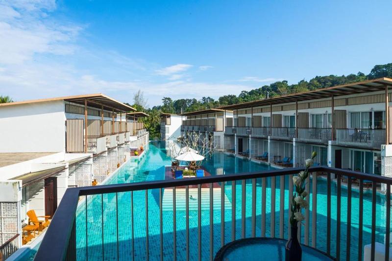 The Briza Beach Resort Khaolak - Teras