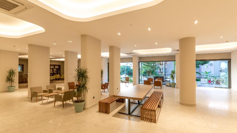 Julian Club Hotel - Lobi