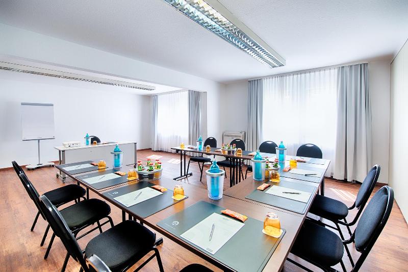Achat Hotel Schwetzingen - Toplantı