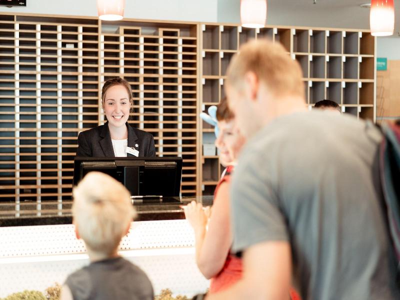 Kongresshotel Potsdam am Templiner See - Lobi