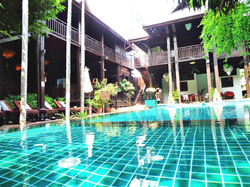 Yantarasri Resort - Havuz