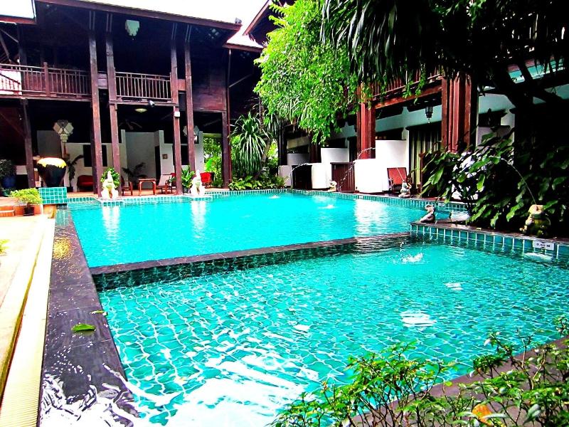 Yantarasri Resort - Havuz
