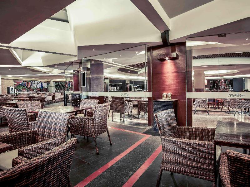 Mercure Convention Ctr Ancol - Restoran