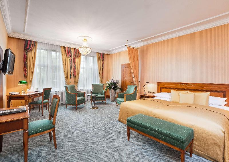 Best Western Premier Grand Hotel Russischer Hof - Oda