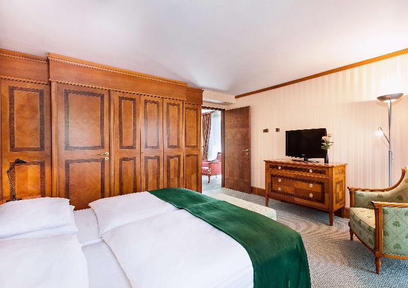 Best Western Premier Grand Hotel Russischer Hof - Oda