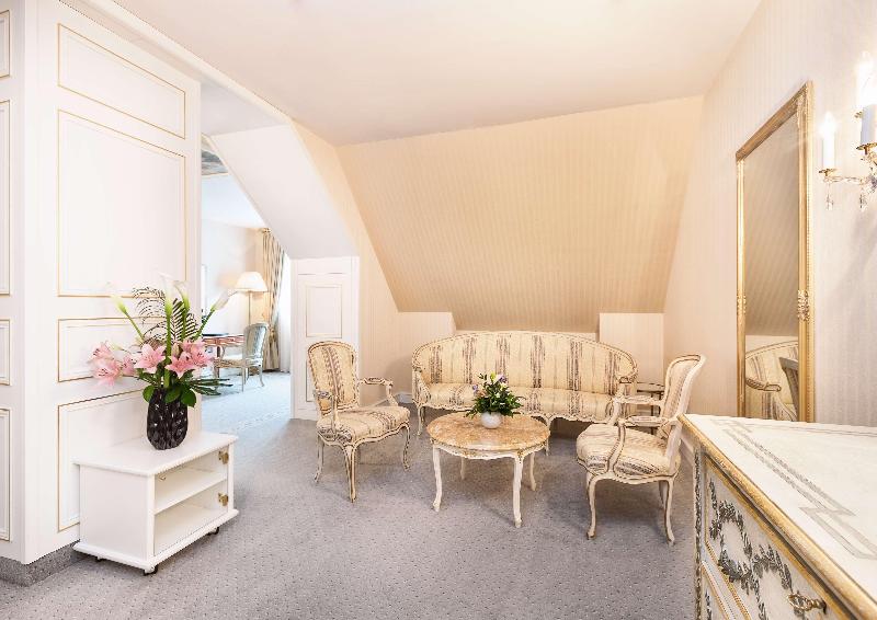 Best Western Premier Grand Hotel Russischer Hof - Oda