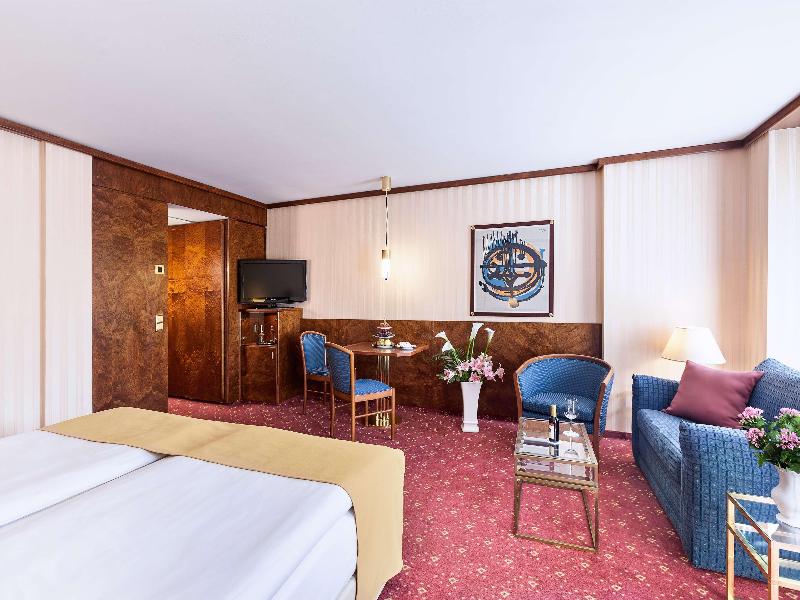 Best Western Premier Grand Hotel Russischer Hof - Oda