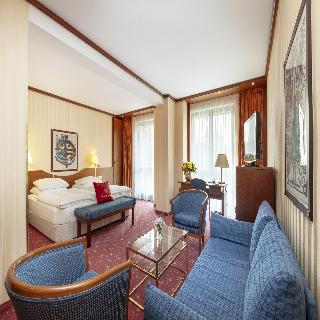 Best Western Premier Grand Hotel Russischer Hof fotoÄŸrafÄ±