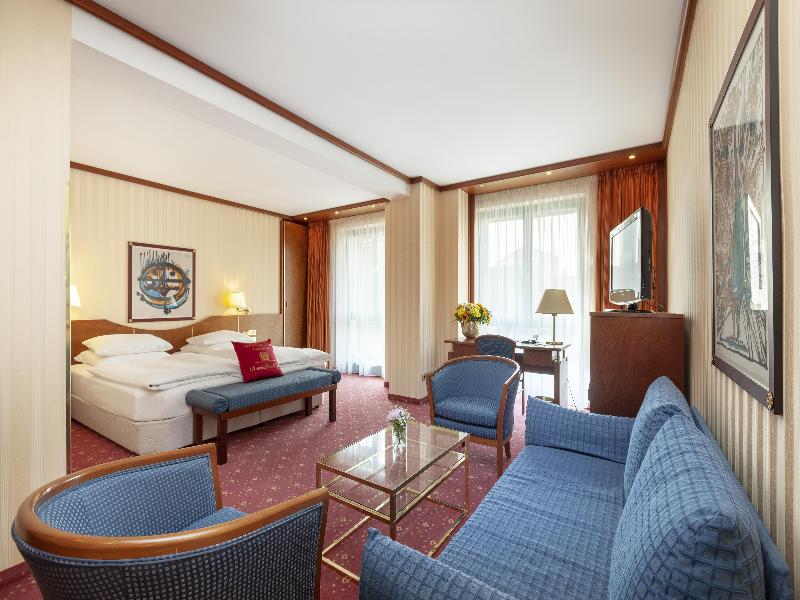 Best Western Premier Grand Hotel Russischer Hof - Oda