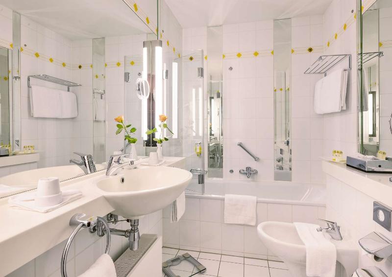 Best Western Premier Grand Hotel Russischer Hof - Oda