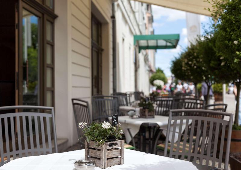 Best Western Premier Grand Hotel Russischer Hof - Restoran