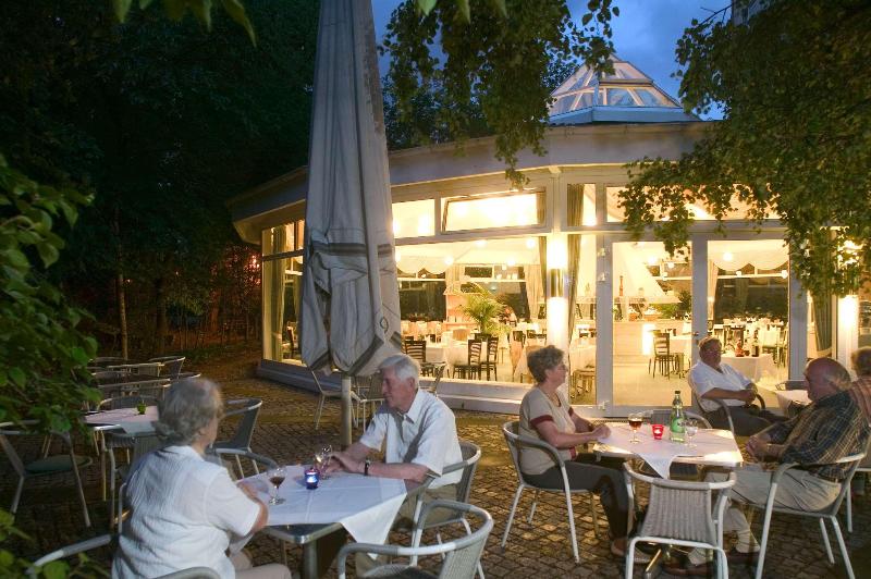 Am Terrassenufer - Restoran