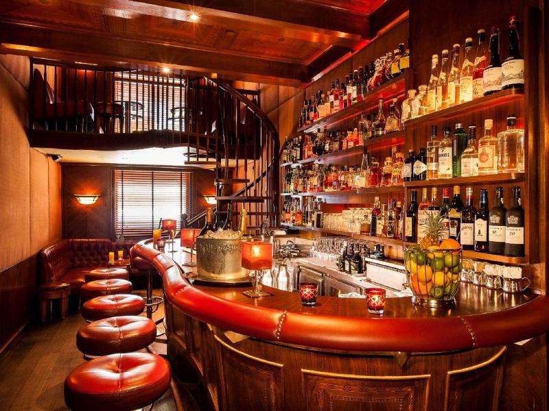 Fairmont Hotel Vier Jahreszeiten - Bar