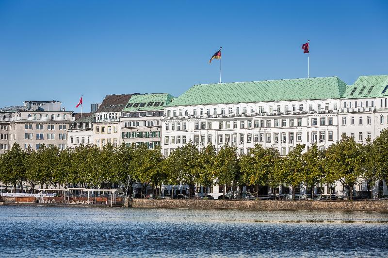 Fairmont Hotel Vier Jahreszeiten - Genel