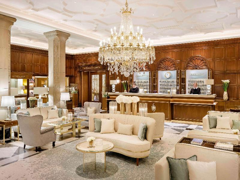 Fairmont Hotel Vier Jahreszeiten - Genel
