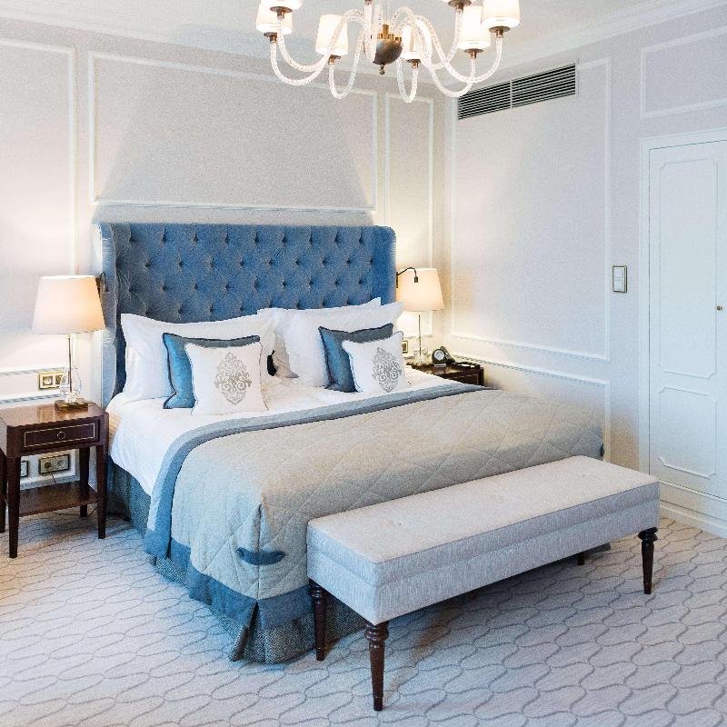 Fairmont Hotel Vier Jahreszeiten - Oda