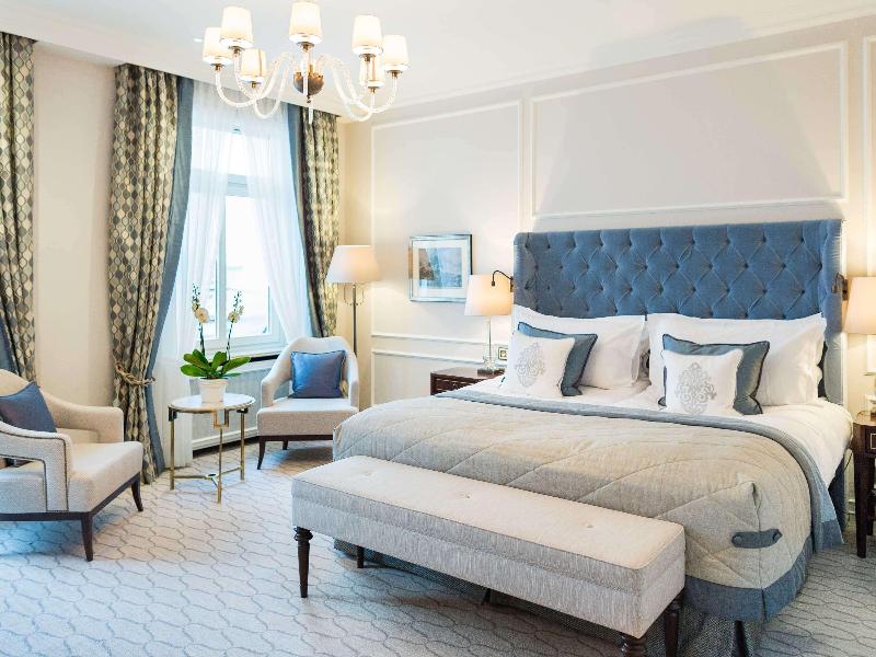Fairmont Hotel Vier Jahreszeiten - Oda