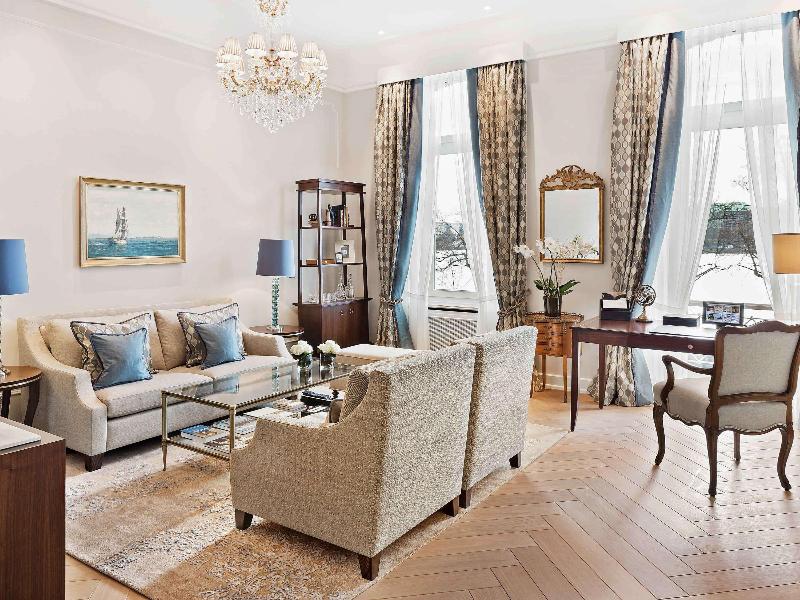 Fairmont Hotel Vier Jahreszeiten - Oda