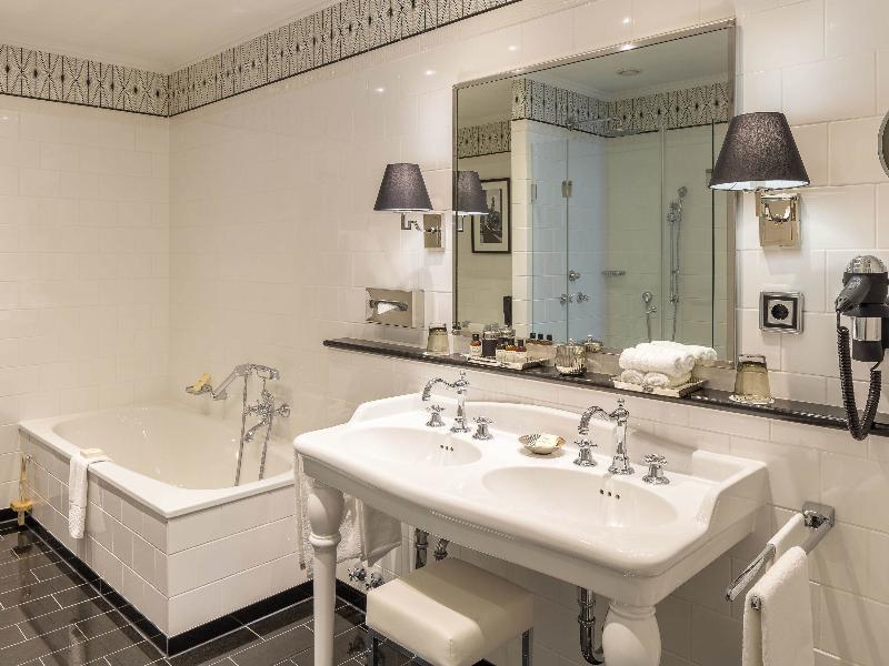 Fairmont Hotel Vier Jahreszeiten - Oda