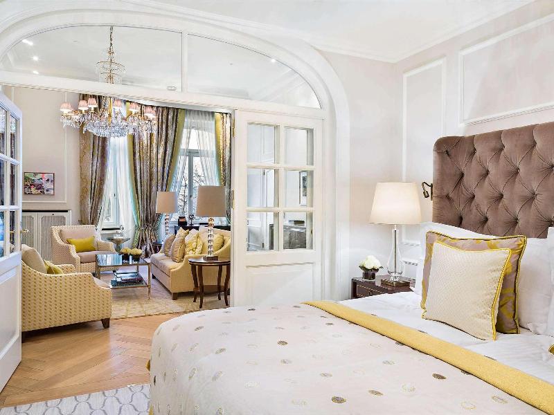 Fairmont Hotel Vier Jahreszeiten - Oda