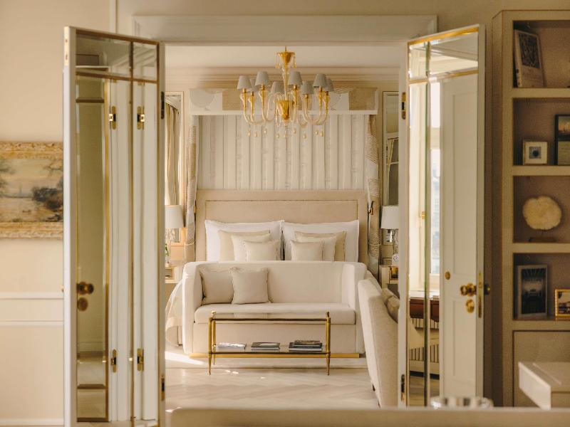 Fairmont Hotel Vier Jahreszeiten - Oda