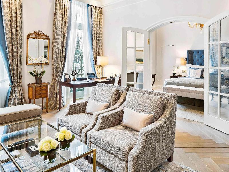Fairmont Hotel Vier Jahreszeiten - Oda