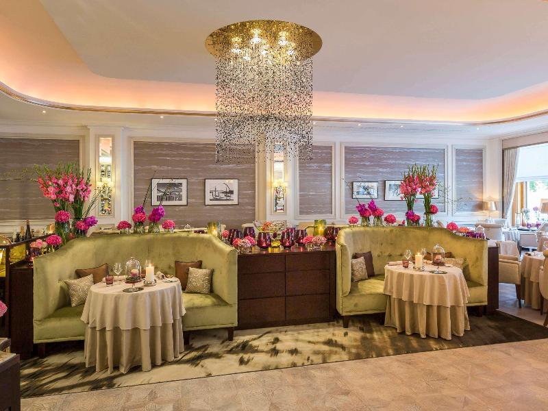 Fairmont Hotel Vier Jahreszeiten - Restoran